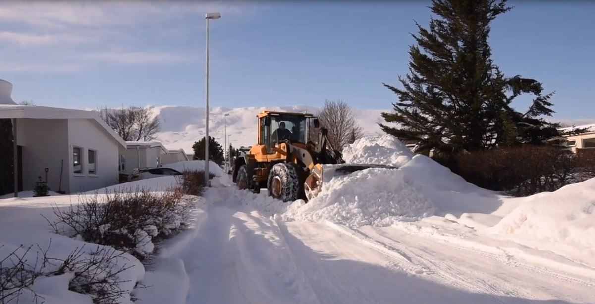 plowing_snow_greendale_village